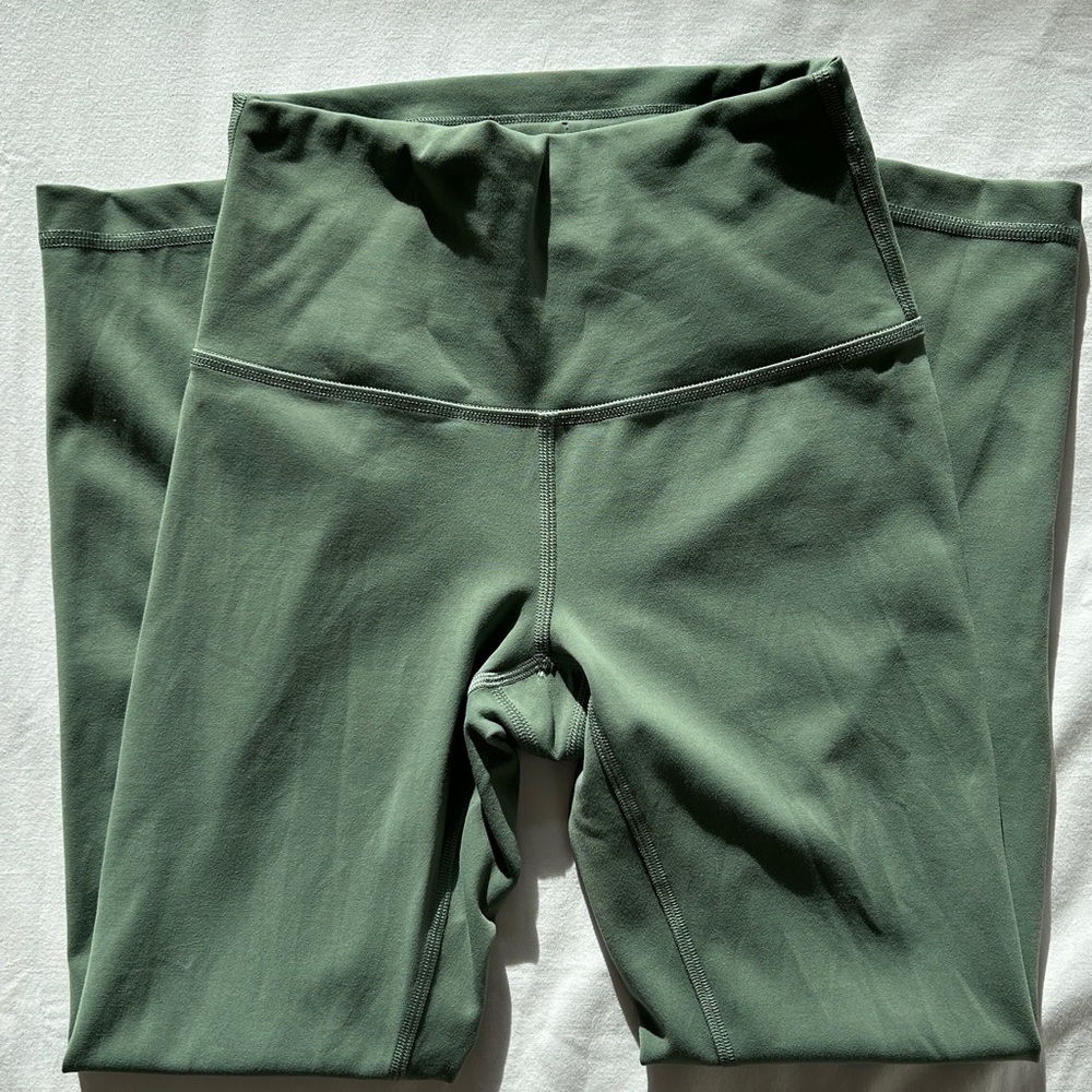 Lululemon Wunder Train 23" Leggings